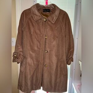 Wellington Fashions Vintage Ladies Coat